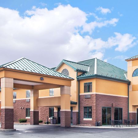 Days Inn By Wyndham Brewerton/ Syracuse Near Oneida Lake Ngoại thất bức ảnh