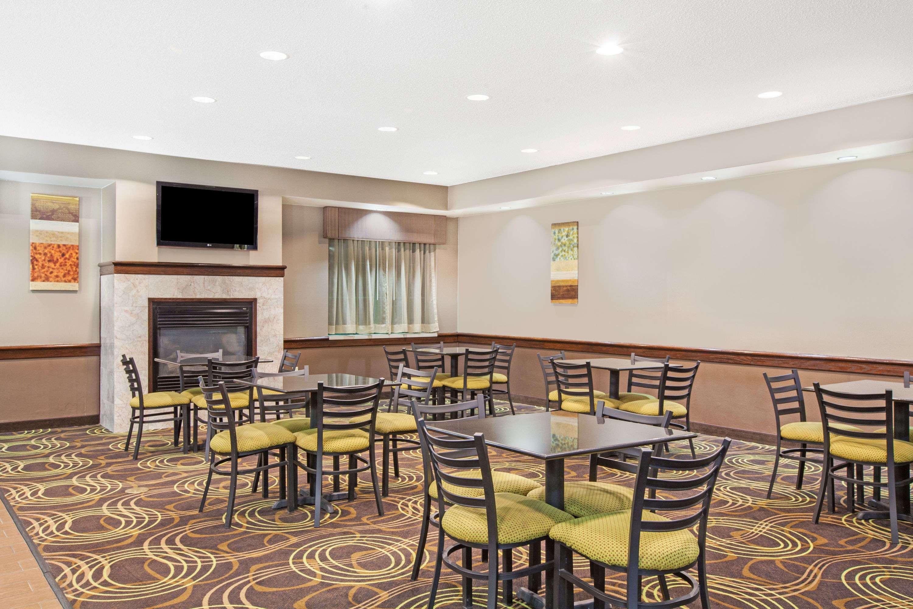 Days Inn By Wyndham Brewerton/ Syracuse Near Oneida Lake Ngoại thất bức ảnh