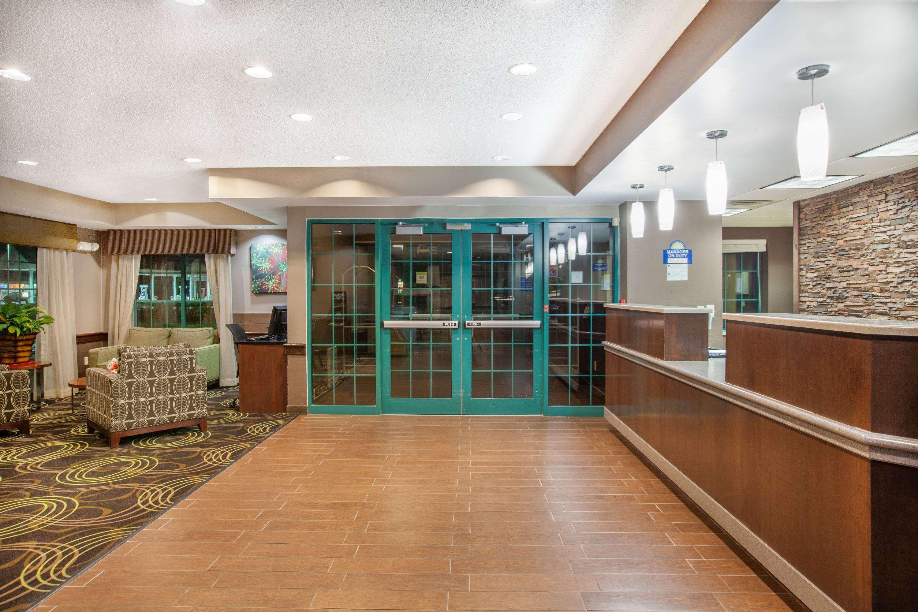 Days Inn By Wyndham Brewerton/ Syracuse Near Oneida Lake Ngoại thất bức ảnh